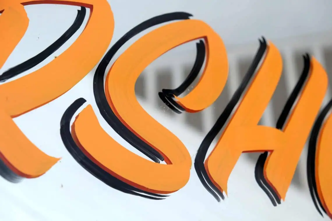 Learning sign painting - Lettering Daily