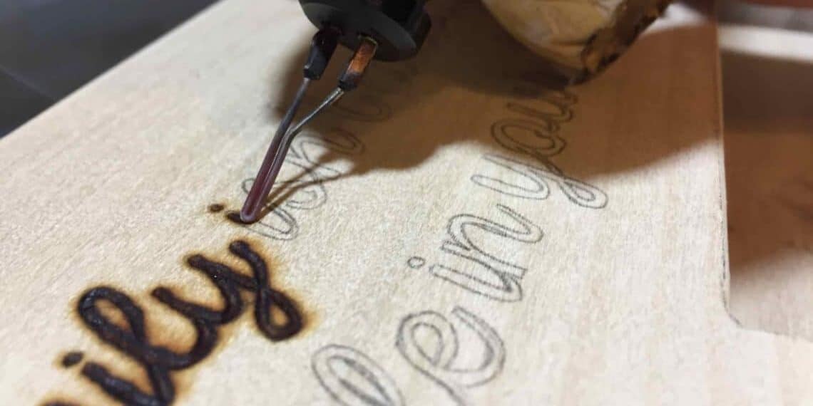 Tutorial Lettering for beginners in wood 