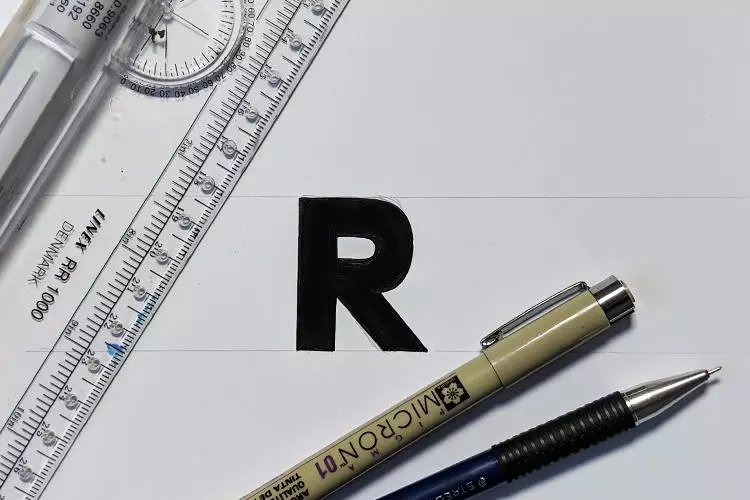 How to draw a letter R