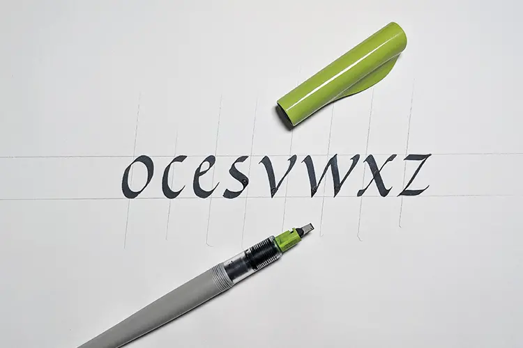 Italic Calligraphy For Beginners - Lettering Daily