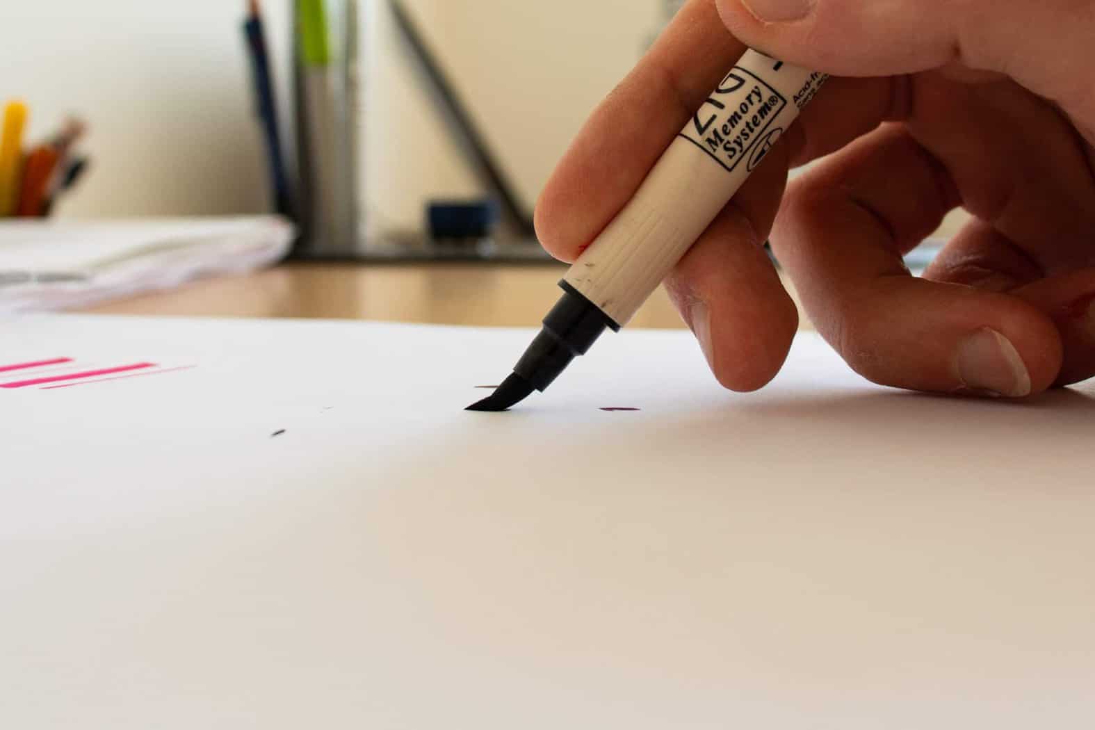 https://www.lettering-daily.com/wp-content/uploads/2020/06/Best-brush-pens-for-calligraphy-beginners-Lettering-Daily-16-scaled.jpg