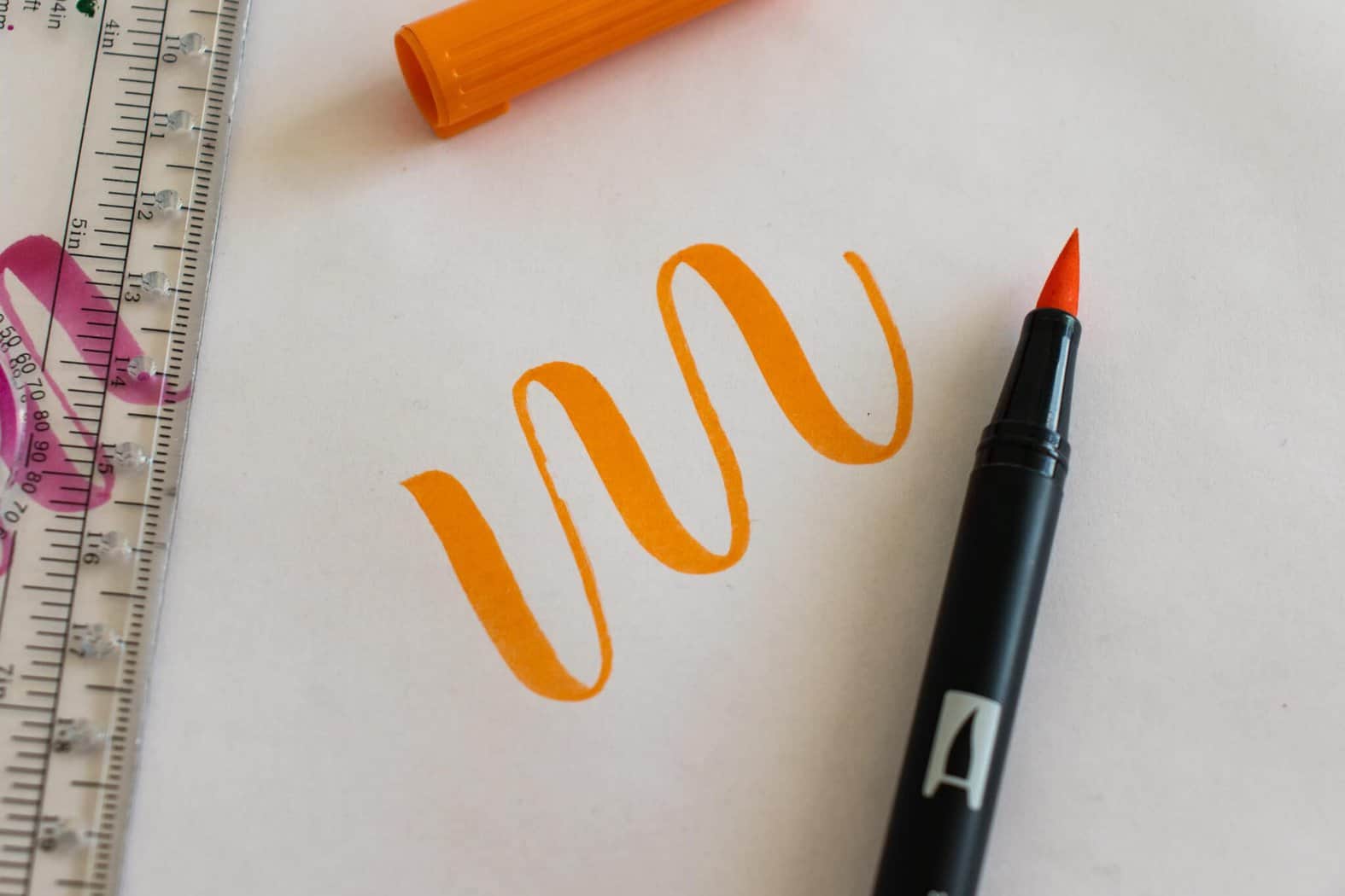10-best-brush-pens-for-calligraphy-beginners-lettering-daily