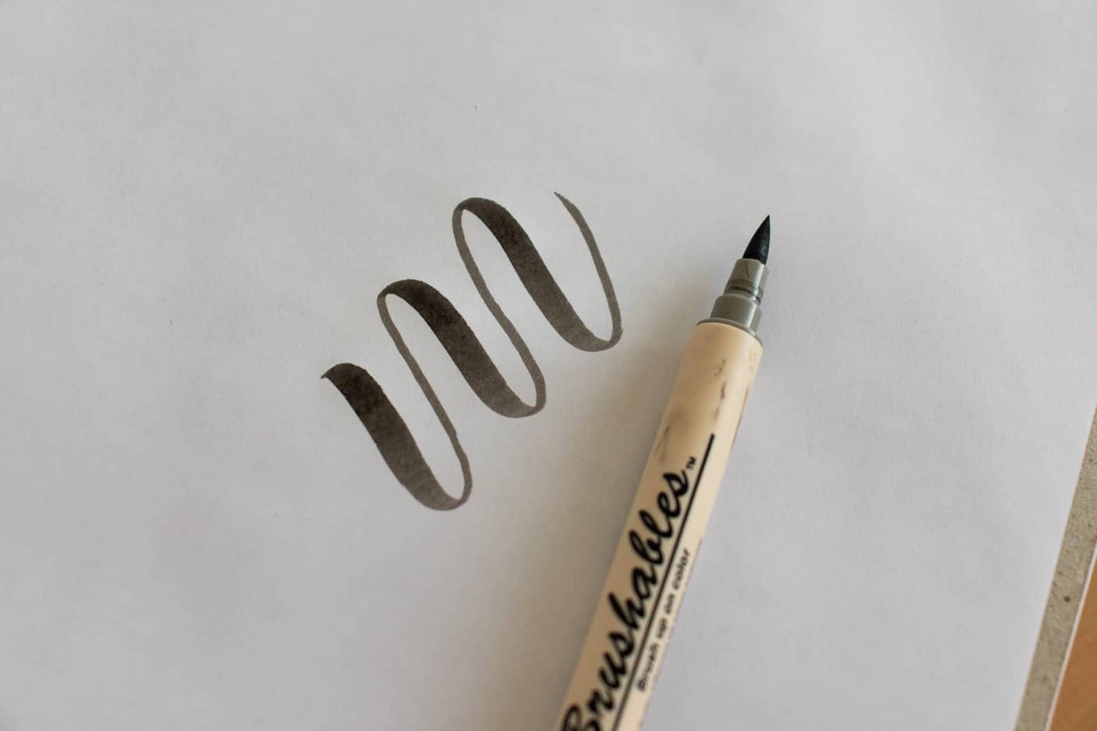 3 Best Small-nib Brush Lettering Pens for Beginners – Bunbougu