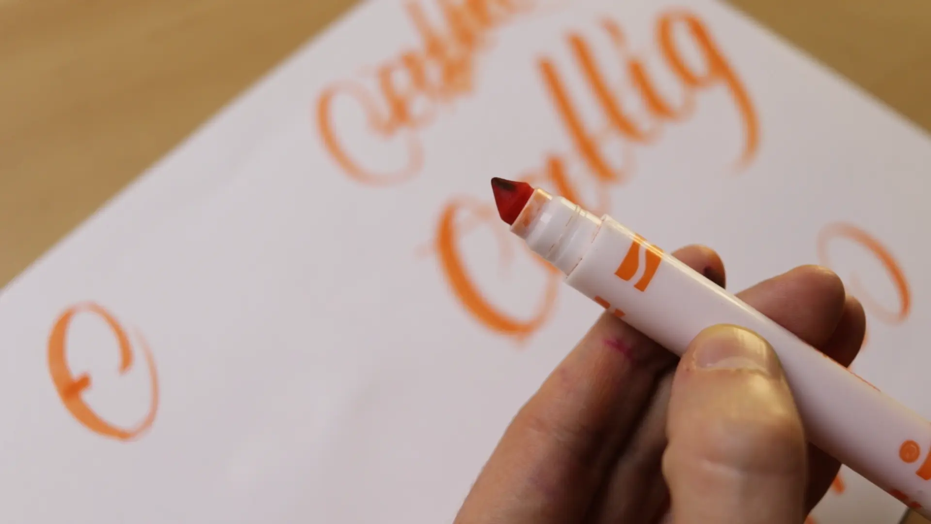 How To Do Calligraphy With Crayola Markers - Lettering Daily