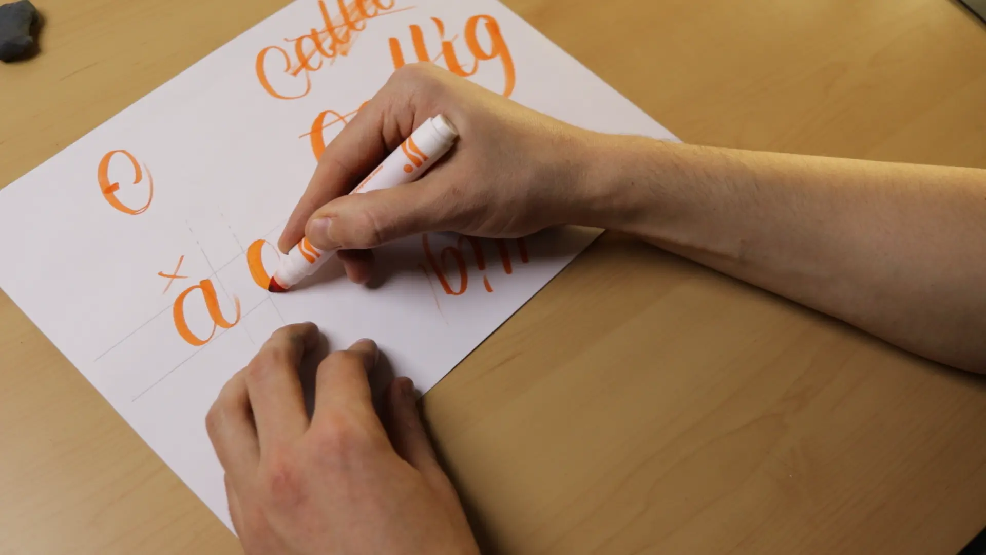 How To Do Calligraphy With Crayola Markers - Lettering Daily