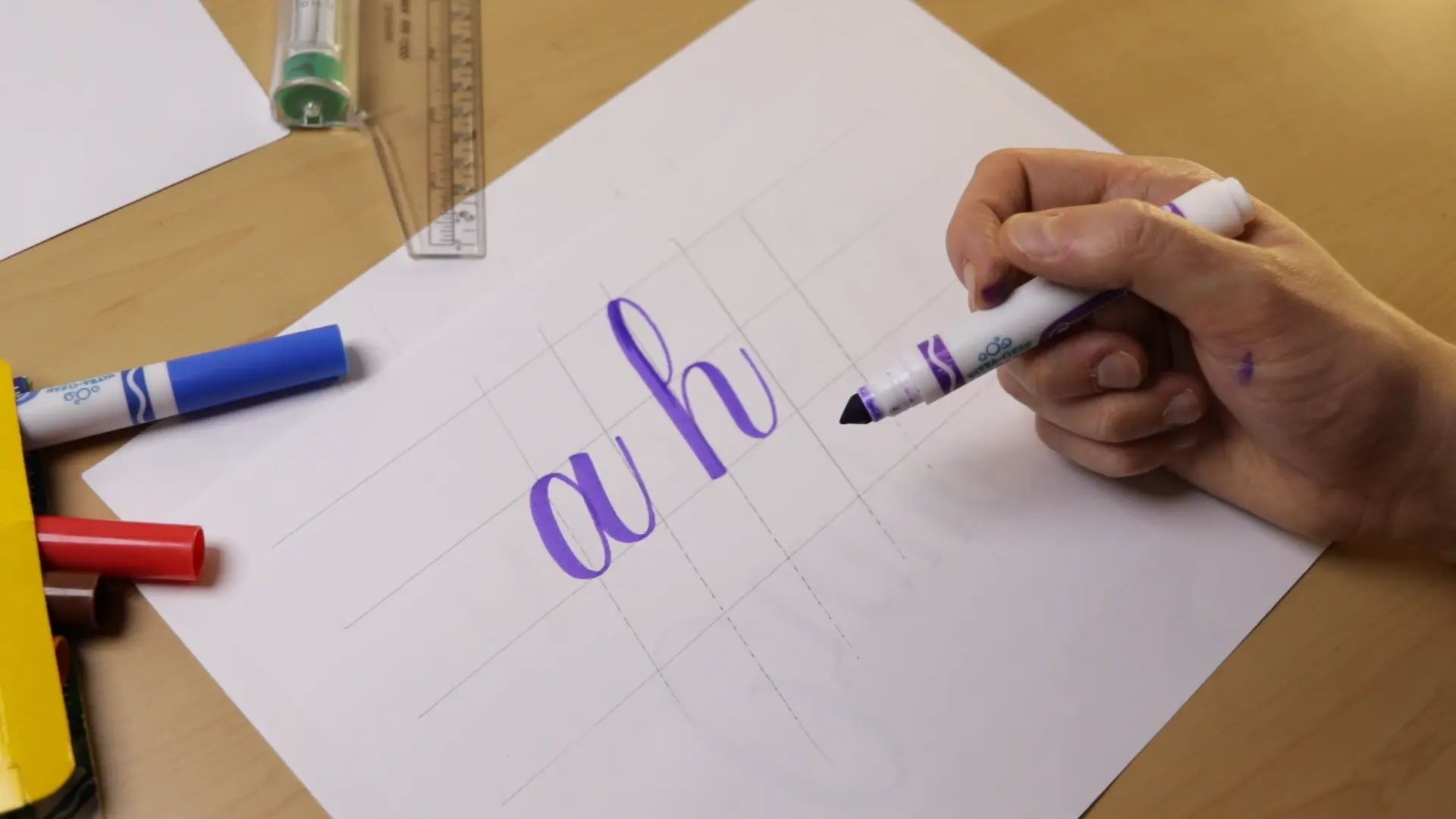 How To Do Calligraphy With Crayola Markers - Lettering Daily