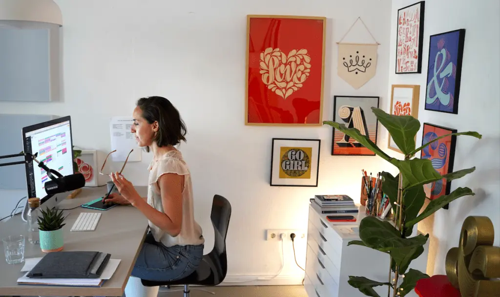 Martina Flor in her lettering studio